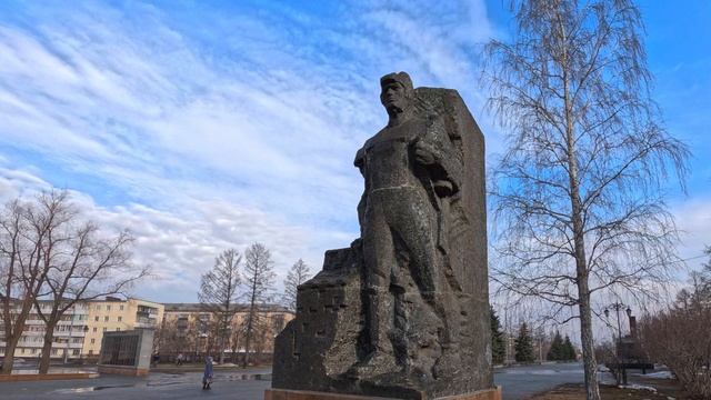 Питбуль—Лишна на Аллее Славы, Нижний Тагил, район Вагонка?? смотреть онлайн
