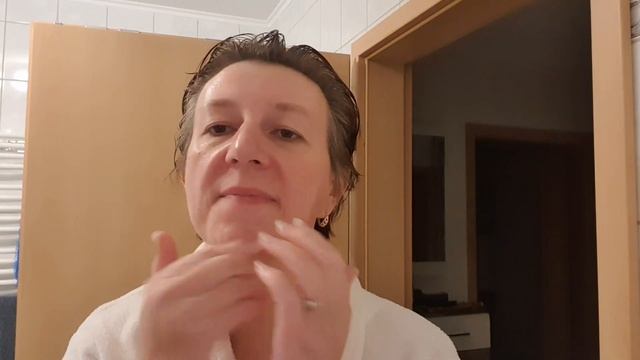 Как я ухаживаю за своим лицом? #жизньвгермании #моибудни #влог смотреть онлайн