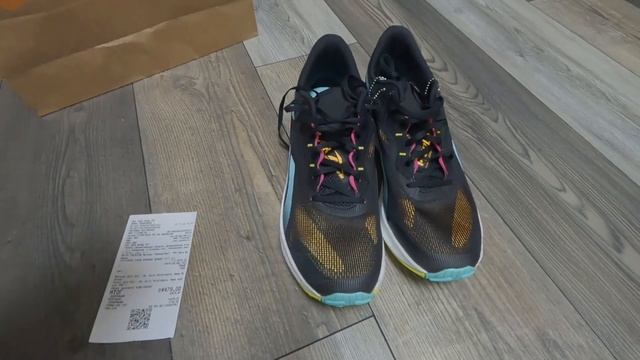 Бег, кроссовки, печеньки, отжимания и чёрная пятница собственной персоной смотреть онлайн