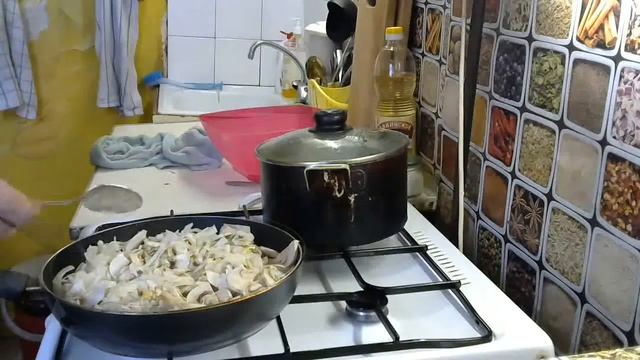 Крем-суп грибной из шампиньонов смотреть онлайн