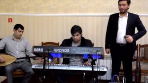 Поет Темур Джавоян