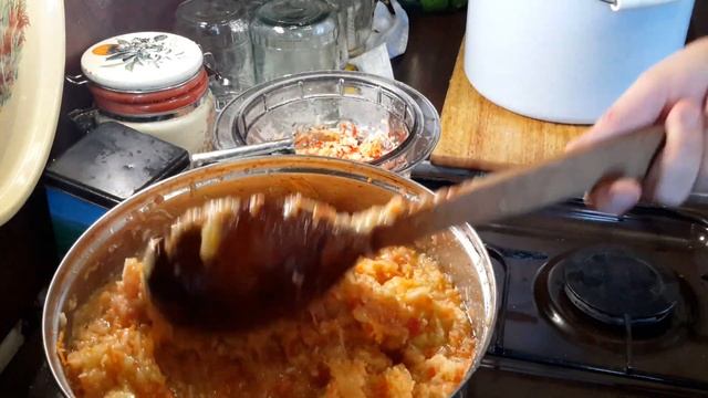 Аджика из кабачков.Без уксуса,и стерилизации.Делаю много лет. Муж кабачки не ест,а аджику любит смотреть онлайн