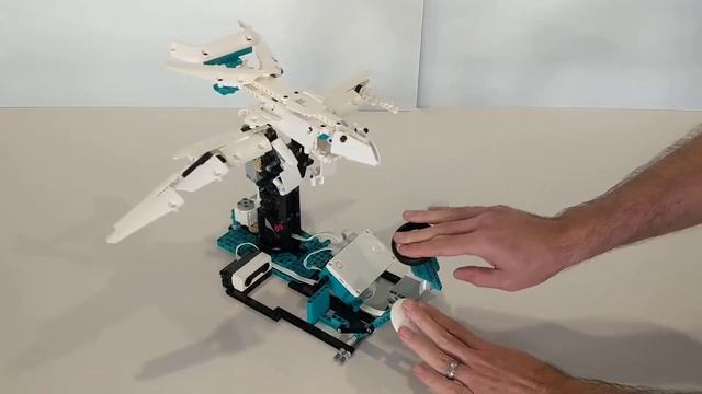 LEGO Mindstorms 51515, flapping bird смотреть онлайн