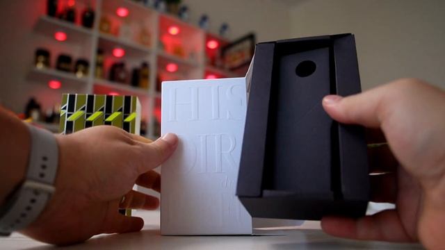 Histoires de Parfums Noir Patchouli Unboxing смотреть онлайн