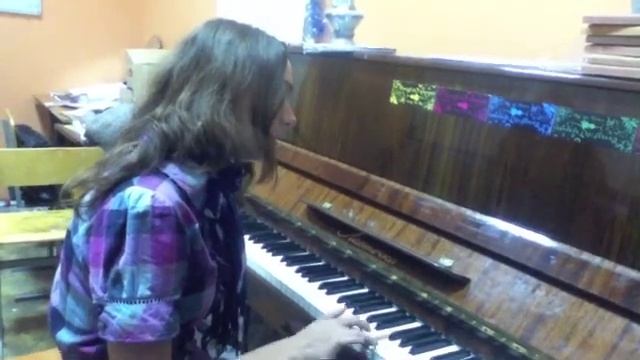 Белочка на елке, Первокурсник РГФ 2010 смотреть онлайн
