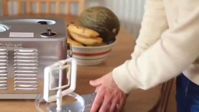 Cuisinart ICE 50 BC Professional Ice Cream Maker Review смотреть онлайн