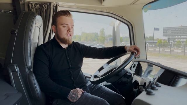Из Нидерландов в Россию Volvo FH 500 смотреть онлайн