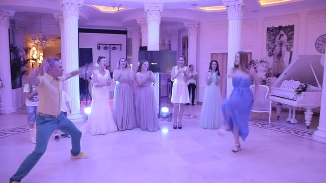 Подружка невесты отжигает! смотреть онлайн