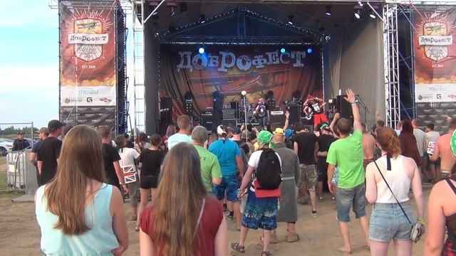 Три Пули - Варя @ Доброфест 2016 смотреть онлайн