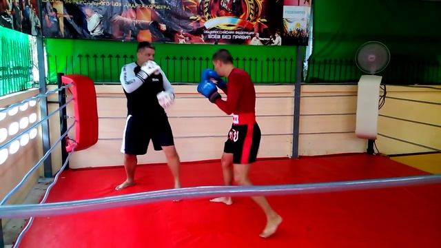 Гела 75 кг/ Сергей 130 кг/ бокс ! смотреть онлайн