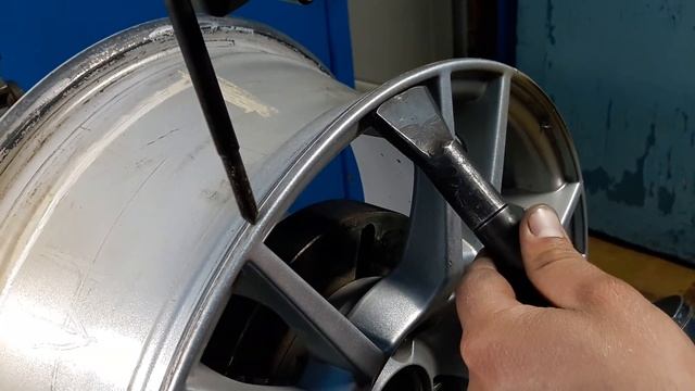 Правка литого диска .Технология. Рекомендации. смотреть онлайн