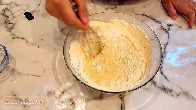 1 -ЖҰМЫРТҚА МЕН СҮТ БОЛСА БОЛДЫ. СІЗДІҢ ДЕ ҚОЛЫҢЫЗДАН КЕЛЕТІН ПИРОГ.ЖАСАП КӨРУГЕ КЕҢЕС БЕРЕМІН смотреть онлайн