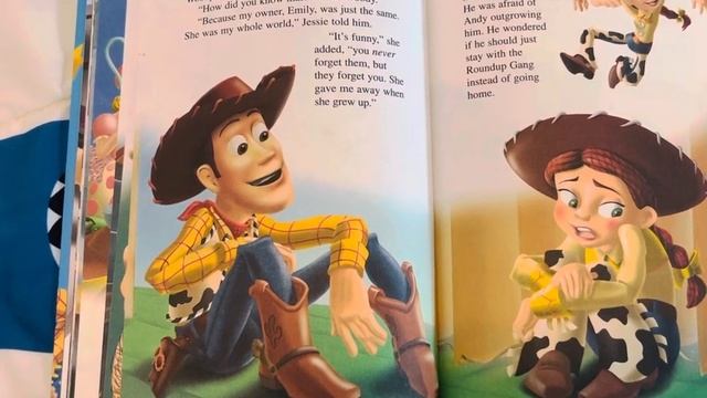 Disney Pixar / Toy Story 2 / Read Along-Aloud Book / Woody смотреть онлайн