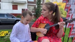 Жили у Бабуси 2 веселых гуся. Домра в детском саду