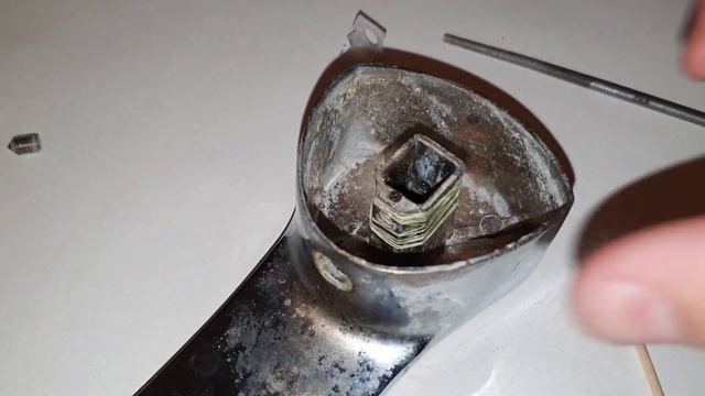 Как самому отремонтировать сломанный рычаг флажкового однорычажного смесителя без вложений. смотреть онлайн