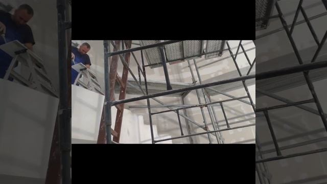 Набираем круглую стену из гипсокартона вокруг лестницы смотреть онлайн