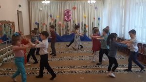 Весенний танец "Открывайте шире двери". Старшая группа