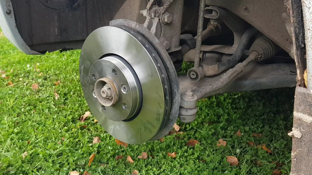 ЛАДА ВЕСТА ЗАМЕНА ТОРМОЗНЫХ ДИСКОВ смотреть онлайн