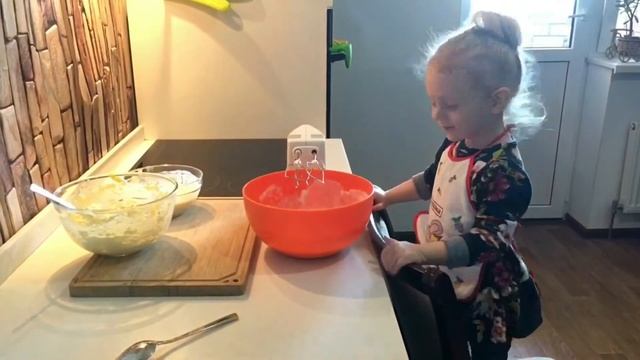 Творожная запеканка в мультиварке! Без муки! Как суфле! Готовим вместе с детьми! смотреть онлайн