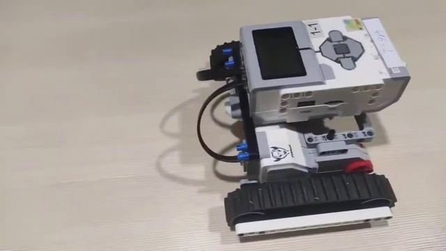 Робот с камерой смотреть онлайн