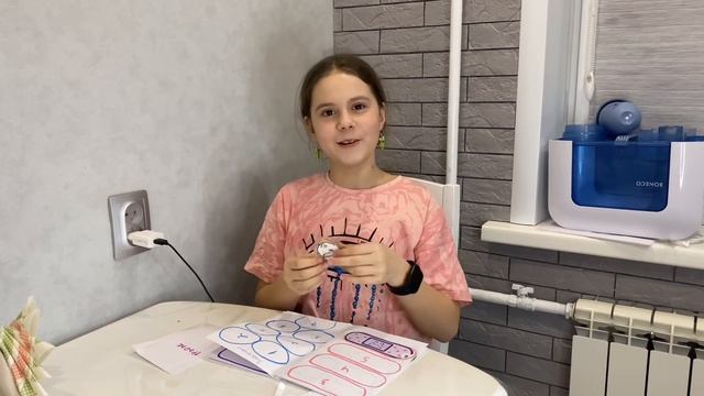 Распаковка бумажных пакетиков-сюрпризов с Ксю? Самодельные пакетики, Тока Бока смотреть онлайн