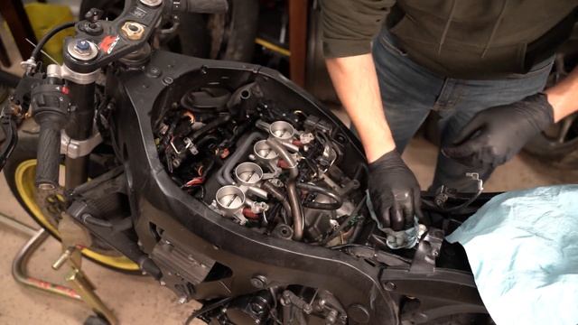 2008 Suzuki GSX-R 750 Rebuild Project *Part 2* смотреть онлайн