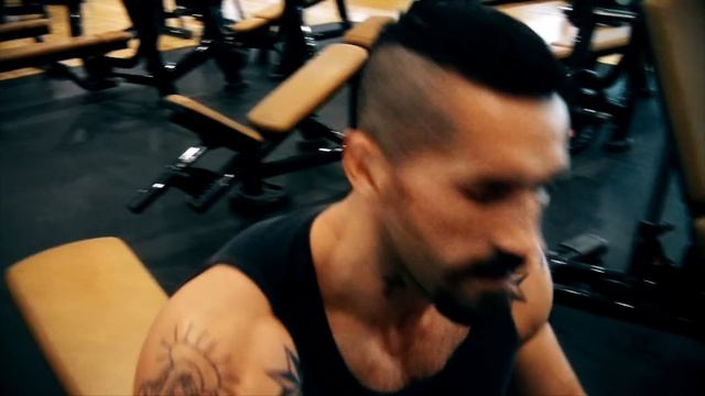 Boyka's Chest Workout - Undisputed 4 смотреть онлайн
