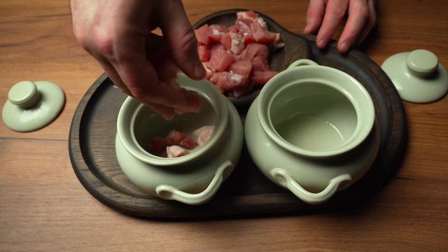 СВИНИНА с картошкой в горшочке | Быстрый рецепт УЖИНА в микроволновке смотреть онлайн