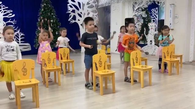 Игра на ложках и колокольчиках, старшая группа Сказка смотреть онлайн