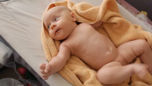 Алиса с 2 до 3 месяцев: Намыли смотреть онлайн