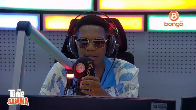 TAZAMA LIVE DJ MANYWELE AWAPIMA BIKRA SOFIA AMELOWA NA AHLAM NI BALAA смотреть онлайн