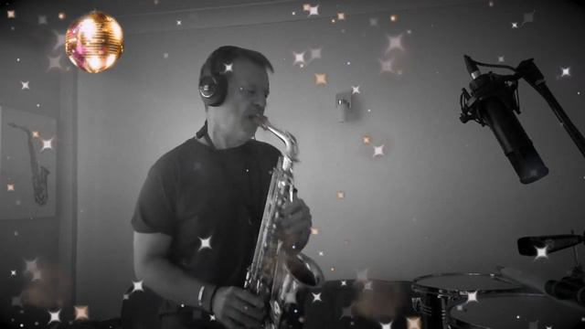 You Should Be Dancing - Bee Gees - SAXOPHONE cover смотреть онлайн