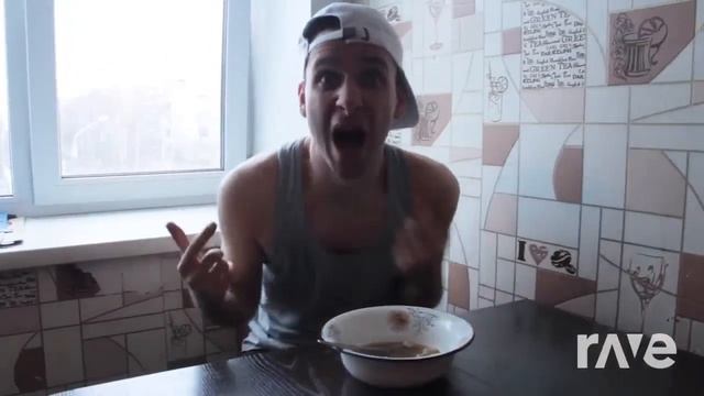 Супец красные туфельки золотое зеркальце