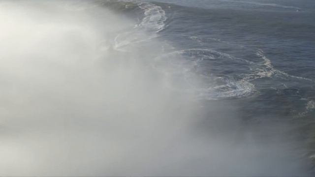 Nazaré  Big Wave Surfing