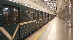 Отправление Ем-501/Ема-502 со станции Кировский завод