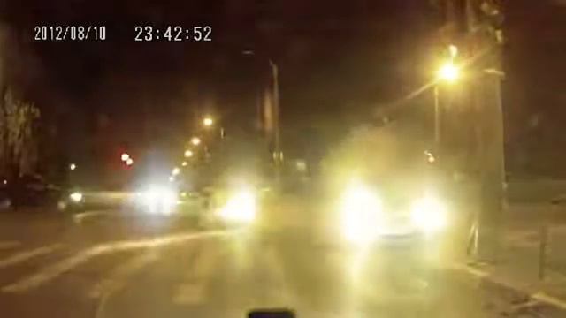 На перекрёстке . смотреть онлайн