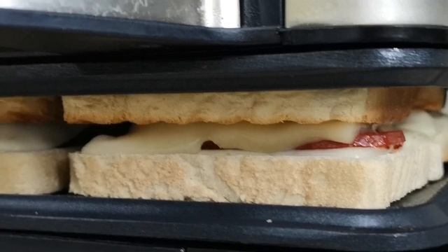 WMF LONO Toaster Kontaktgrill 2in 1 lecker Käse Sandwich, aufnehme mit Huawei P20 Pro смотреть онлайн