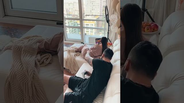 Когда девушка злиться на тебя смотреть онлайн