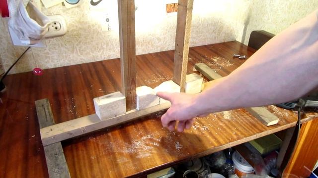 СДЕЛАЛ ВЕЛОТРЕНАЖЕР ИЗ ДЕРЕВА! КАК ОН РАБОТАЕТ ?!