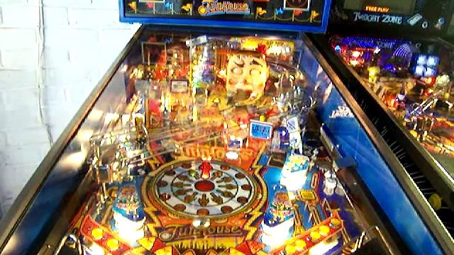 Williams Funhouse Pinball Machine Pinball Heaven "Extra Mint" Pin смотреть онлайн