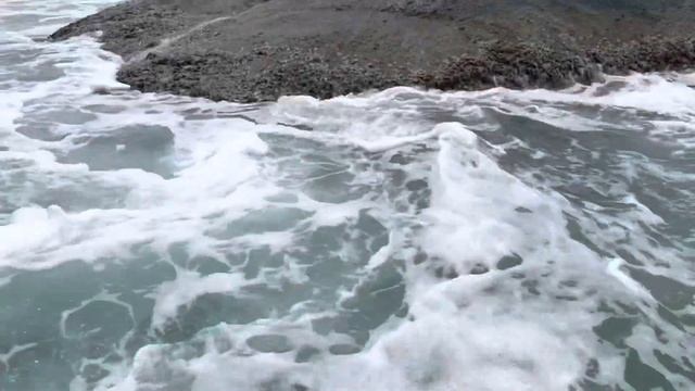 Показываю как доехать на автобусе с Патонга до Карона. Отдыхаю и кайфую на Карон пляже! смотреть онлайн