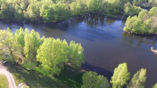 La base de plein air de Mézels vue du ciel смотреть онлайн