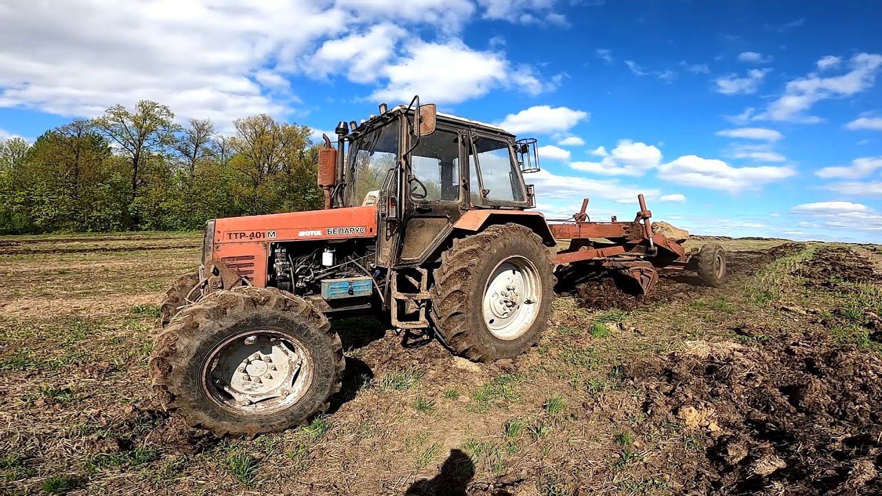 Так еще НИКТО НЕ ДЕЛАЛ! Распределение навоза ГРЕЙДЕРОМ! смотреть онлайн