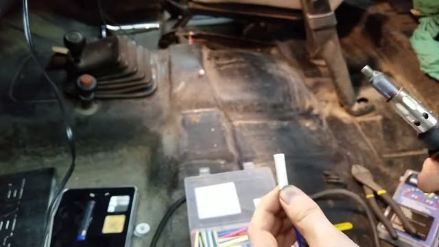 How To Wire A Custom 12V Vehicle Outlet смотреть онлайн