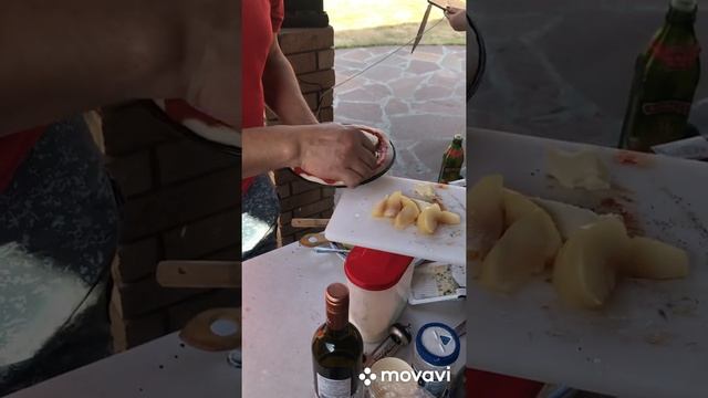 Домашняя пицца в самодельной печи на даче смотреть онлайн