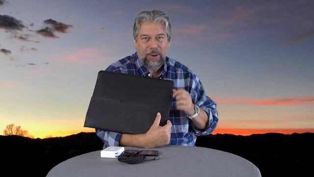 Mujjo Envoy 16" Laptop Sleeve -- REVIEW смотреть онлайн