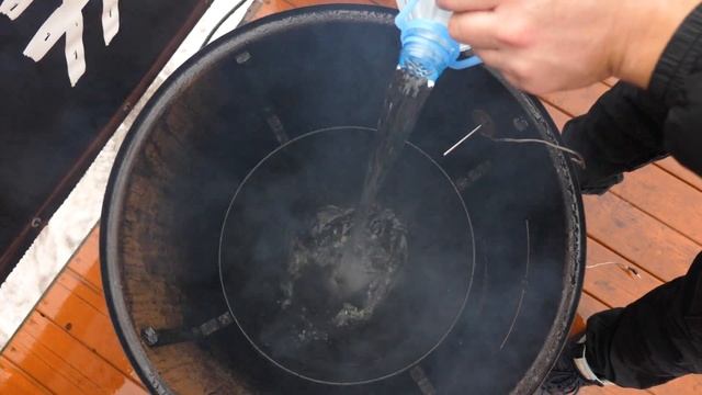КОПЧЕНИЕ БАРАНИНЫ. Копчёная баранья нога. Копчение в Weber Smokey mountain cooker 47 см. WSM.Коптим смотреть онлайн