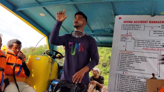 SCUBA DIVING INSTRUCTIONS हिंदी में | GOA SCUBA DIVING- By Kundan Hurnekar
