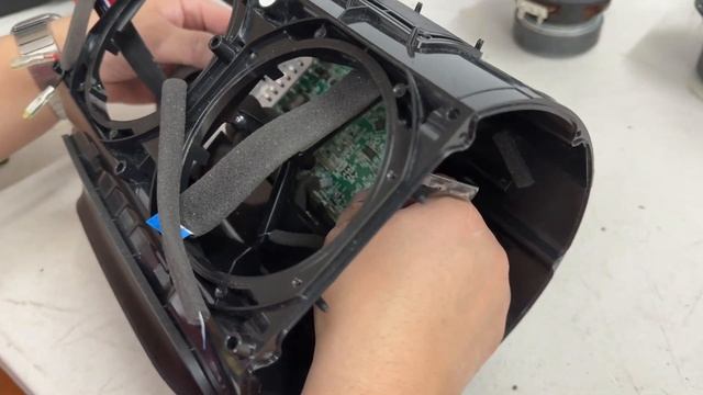 JBL BOOMBOX BATTERY REPLACEMENT смотреть онлайн