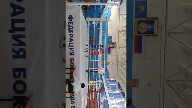 Боксёр Усенов Аслан vs Алтынбайев Омирбек смотреть онлайн